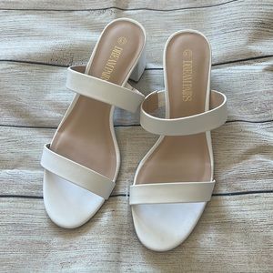Dream Pairs white Sandals